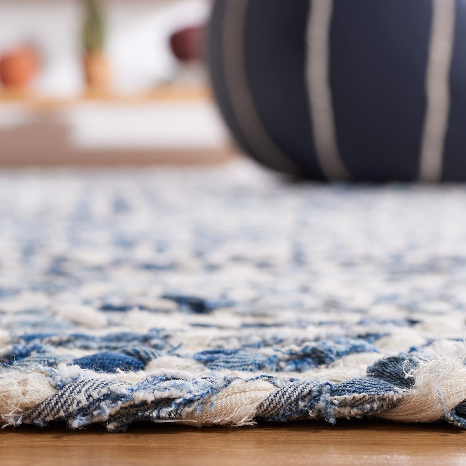 SAFAVIEH Braided Collection Runner Rug - 2'3" x 9', Blue & Ivory, Handmade Farmhouse Cotton, Ideal for High Traffic Areas in Living Room, Bedroom (BRD260M)