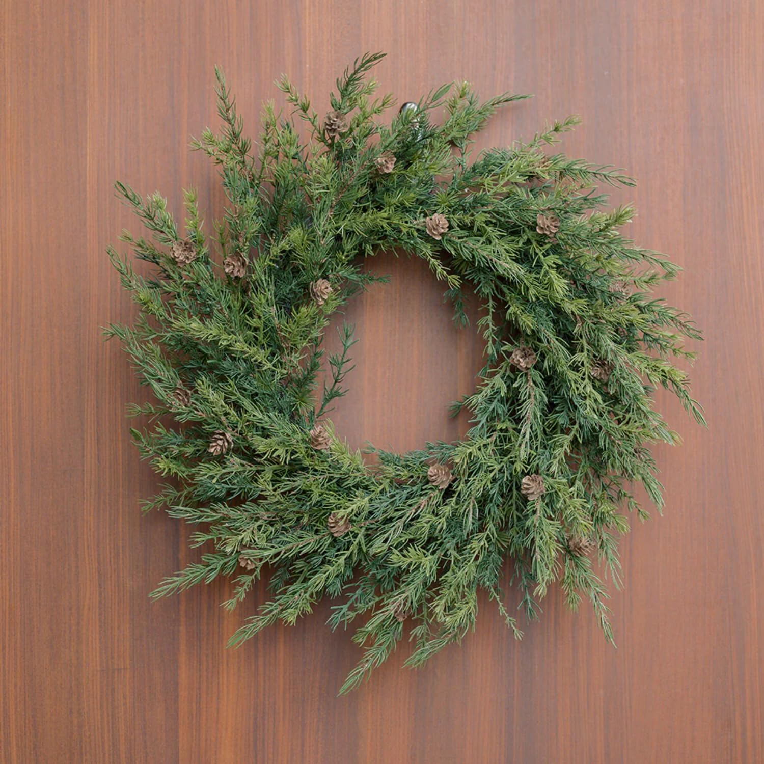 CG Hunter Holiday Collection Faux Wreath, Premium Artificial Indoor and Outdoor Large 30" Magnolia Leaf Christmas Wreath, Christmas Decorations and Holiday Greenery