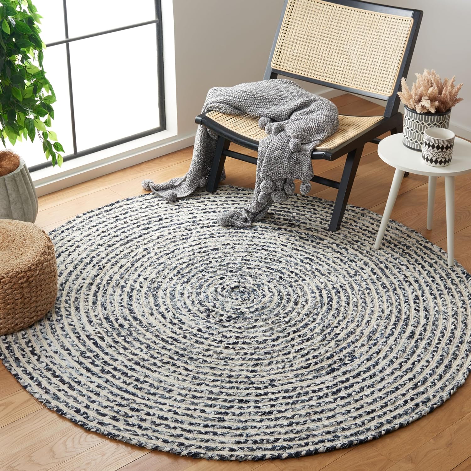 SAFAVIEH Braided Collection Runner Rug - 2'3" x 9', Blue & Ivory, Handmade Farmhouse Cotton, Ideal for High Traffic Areas in Living Room, Bedroom (BRD260M)